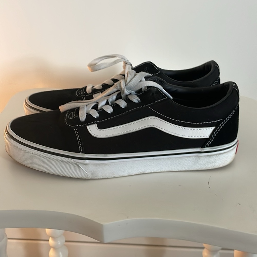 Vans-great condition - Picture 2 of 3